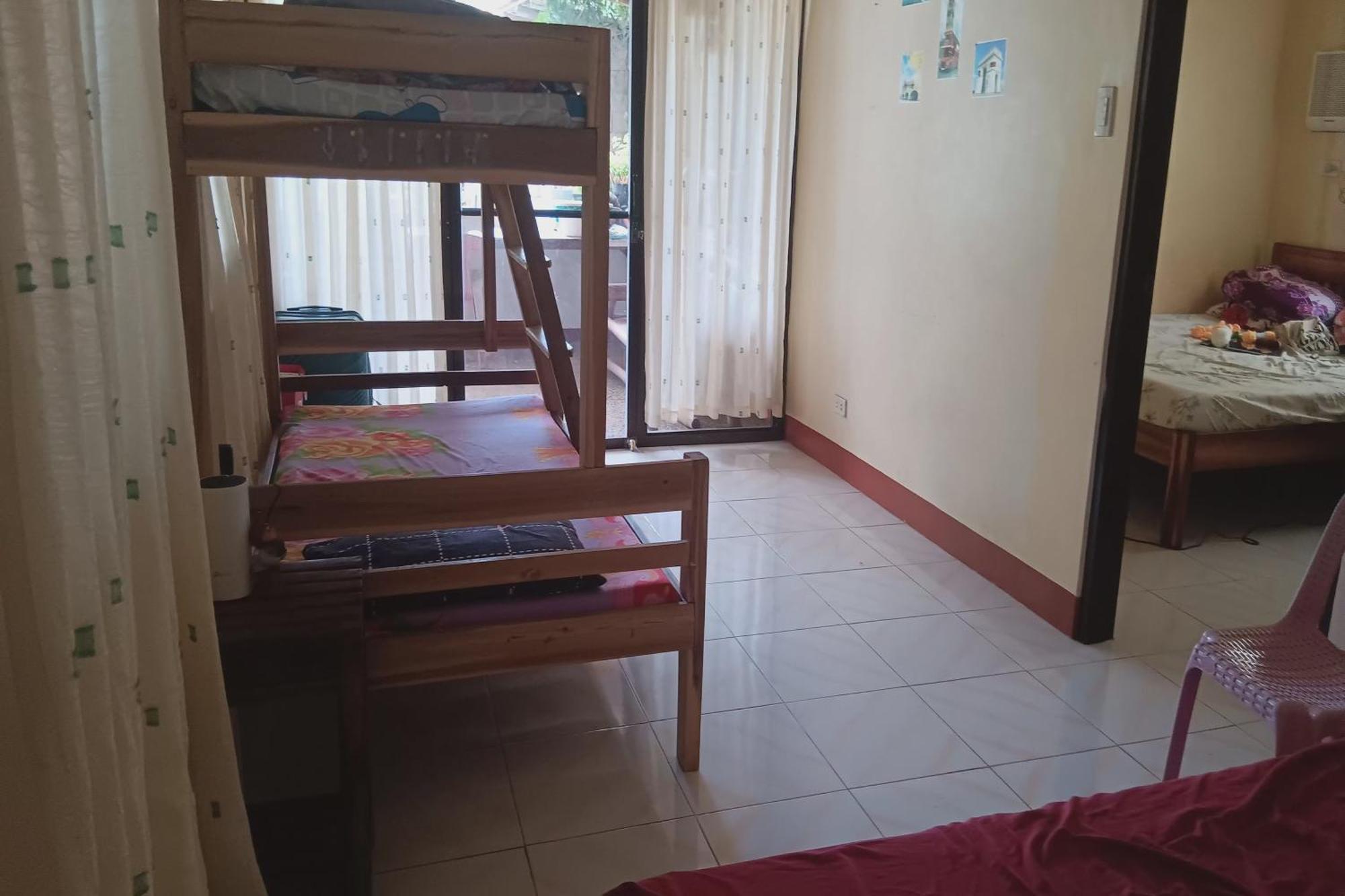 Larosa Hostel Puerto Princesa Buitenkant foto